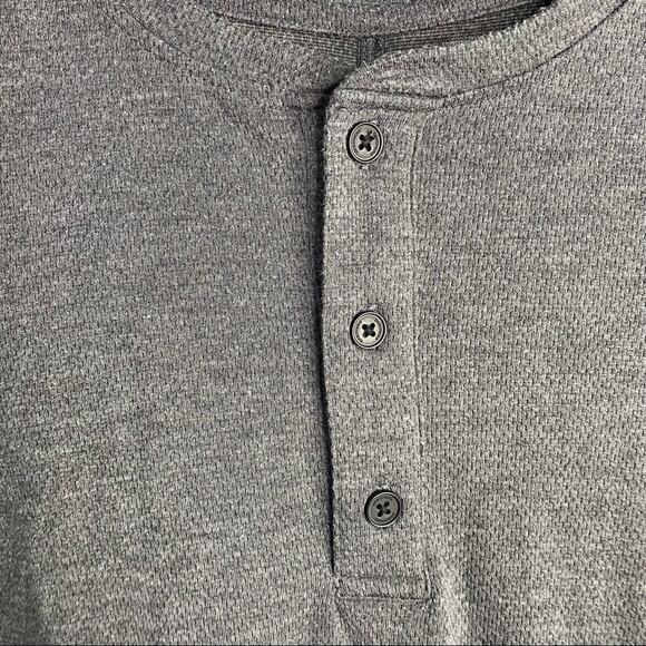 SKECHERS Mens Performance Lightweight Henley Long Sleeve Pullover Shirt Large - Picture 3 of 5